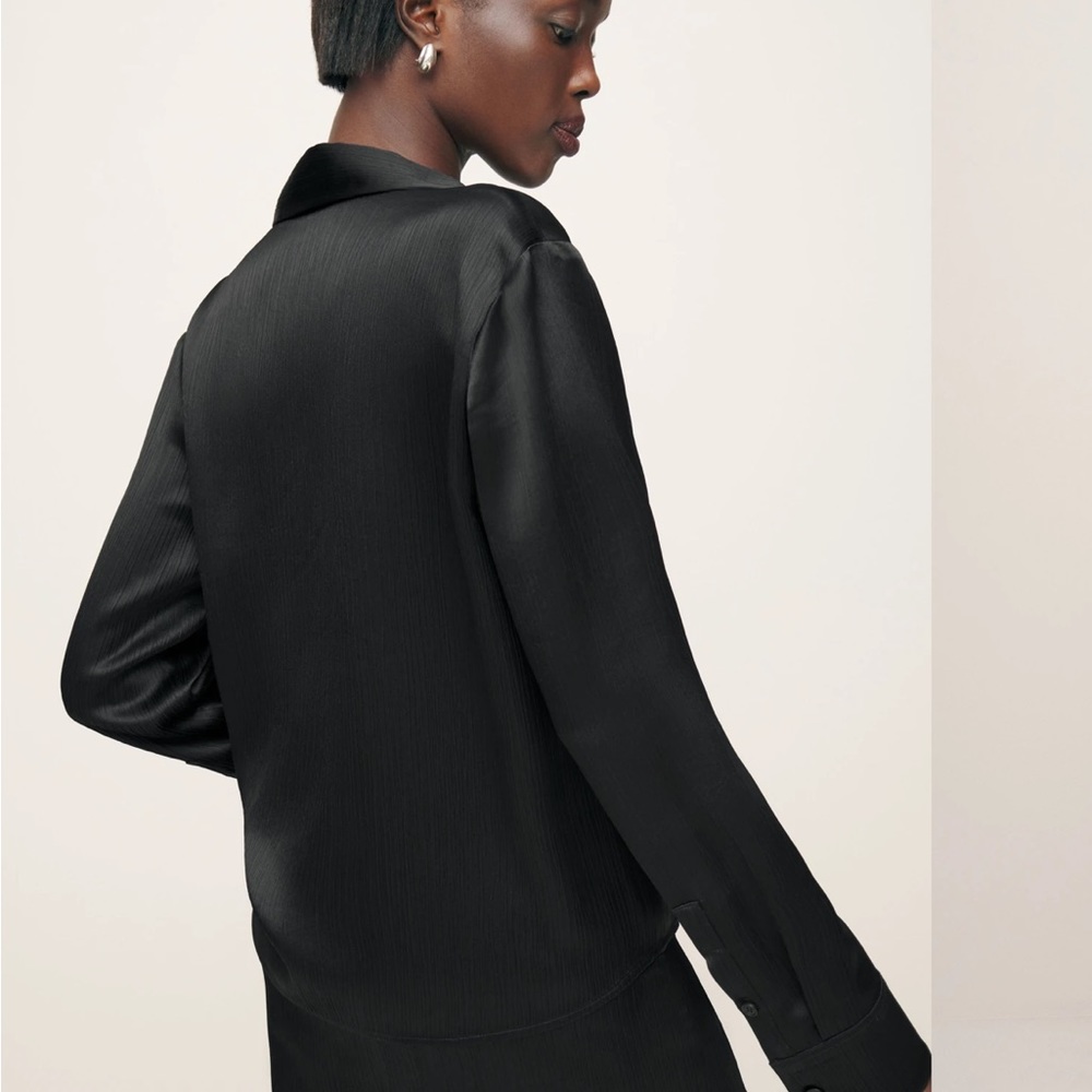 Satin Effect Long Sleeve v-neck top - Picture 2 of 6